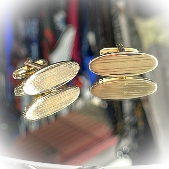 💕Beautiful Vintage Gold Tone Cufflinks💕 - Picture 3 of 5